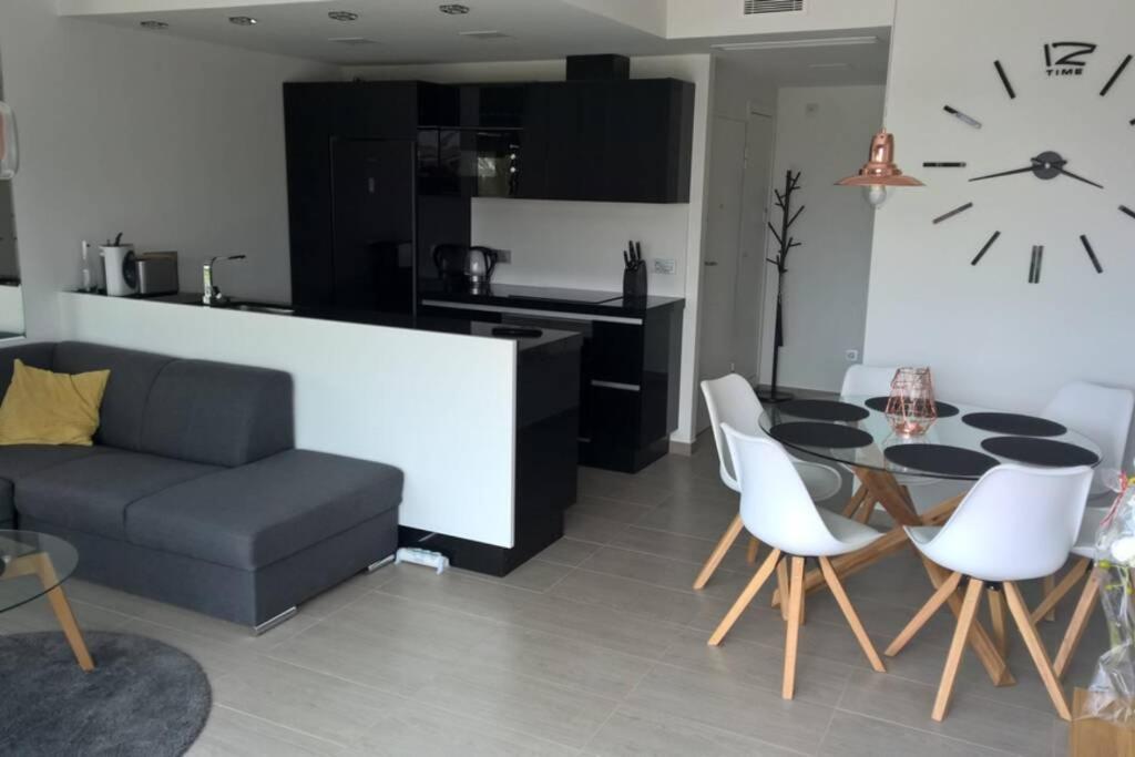 Sun Terrace Apartment Torrevieja Exterior photo