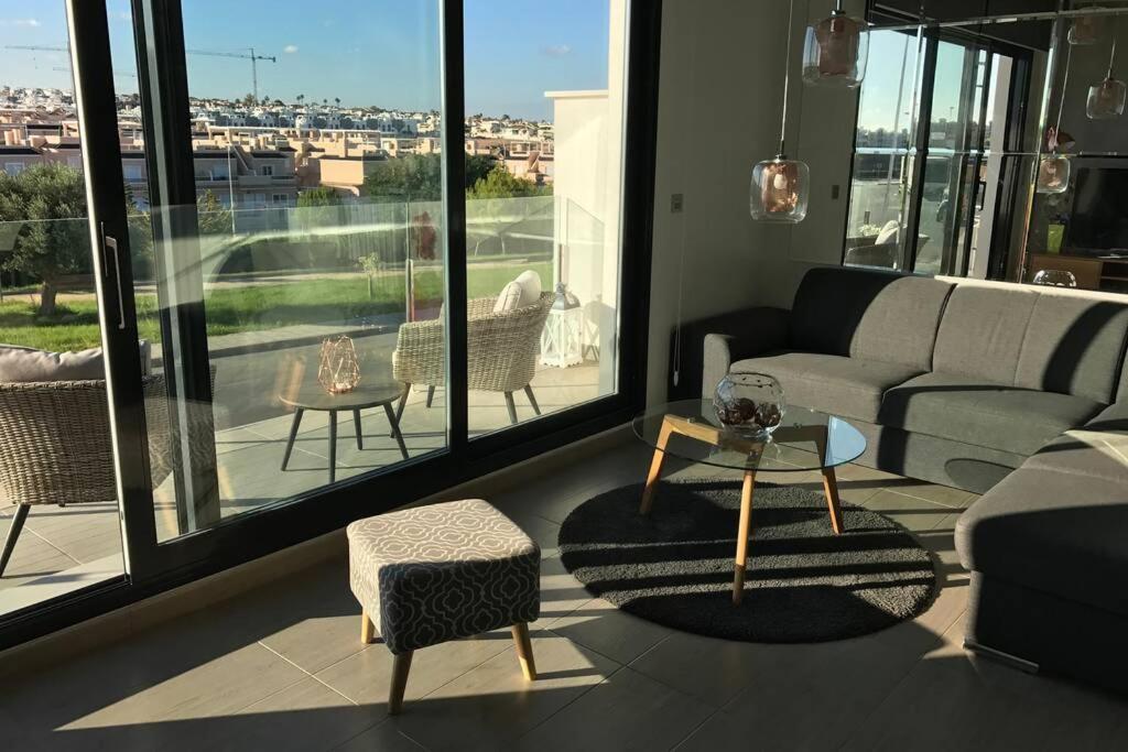 Sun Terrace Apartment Torrevieja Exterior photo